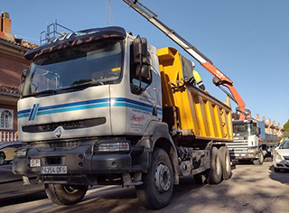 Transportes y Excavaciones Benito camión